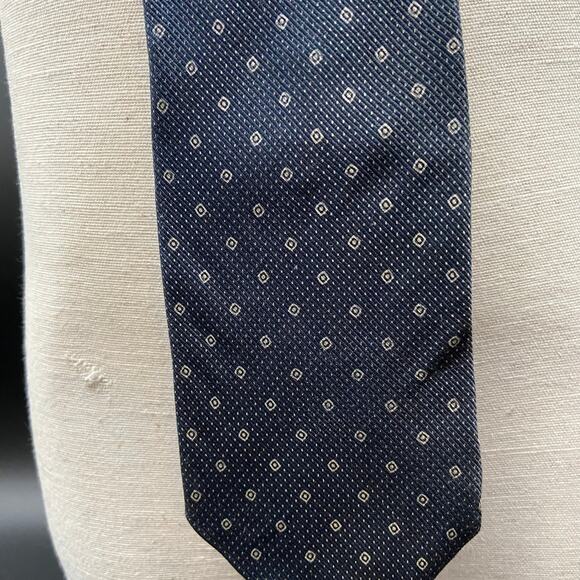 Giorgio Armani Cravatte Pointed Tie - Picture 3 of 6